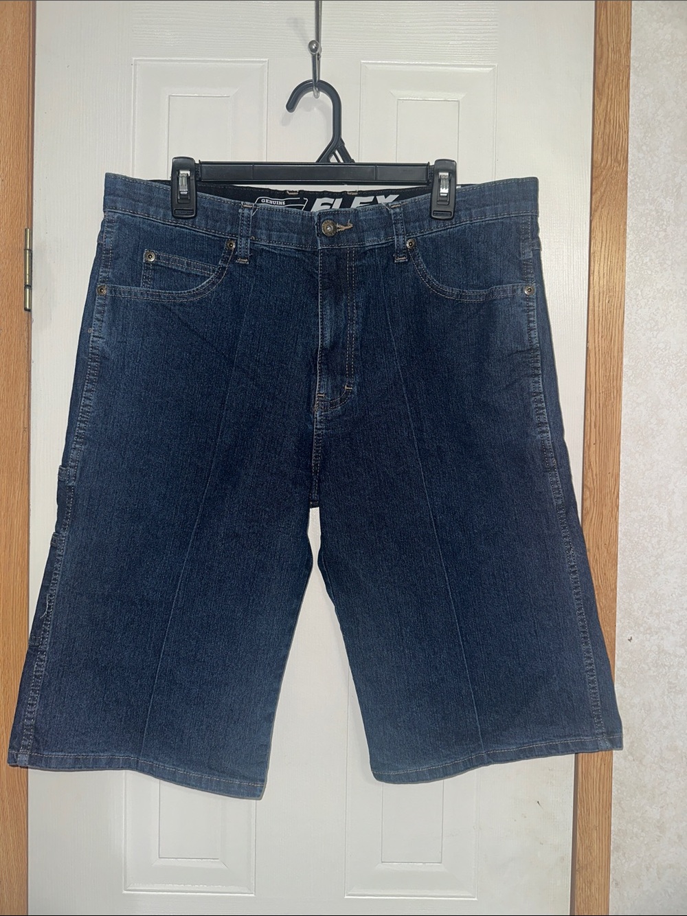 Dark Blue Men's Denim Shorts - Classic Casual Style